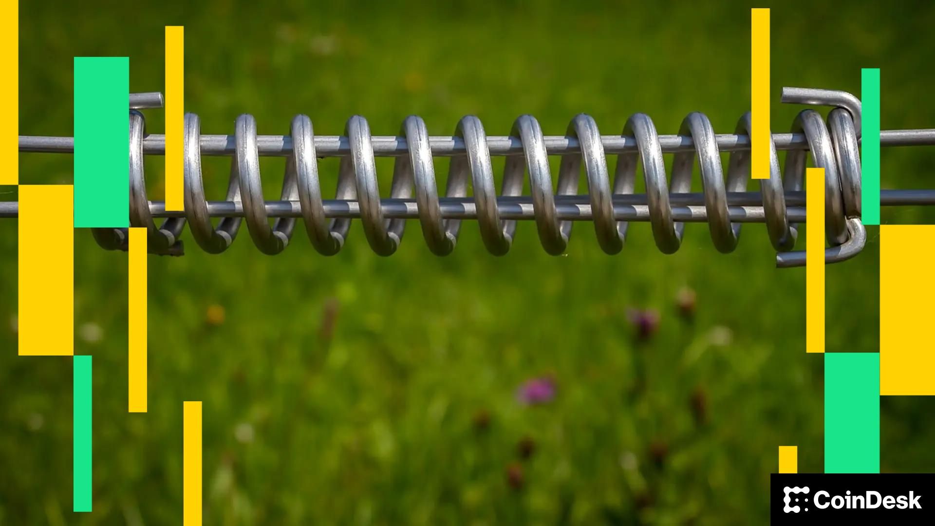 Bitcoin Surges Past $93K Mark While Altcoin Market Experiences Strong Recovery Rally