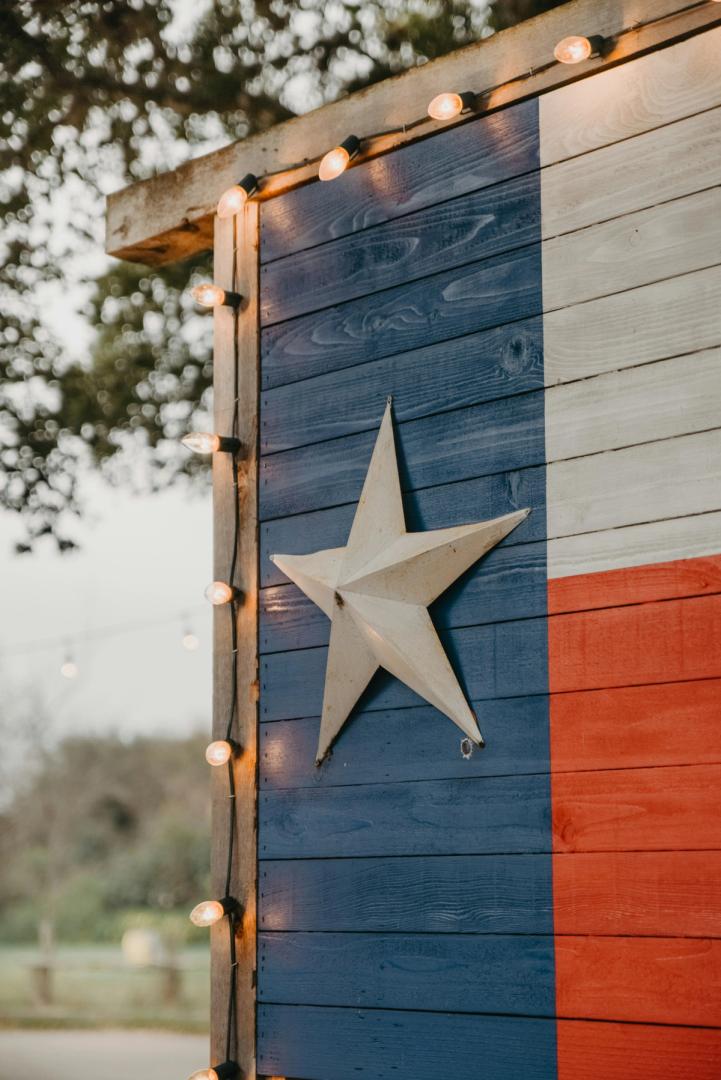 Lone Star State Makes History: Texas Invests $5 Million in Bitcoin ETF, Pioneering Government Crypto Holdings