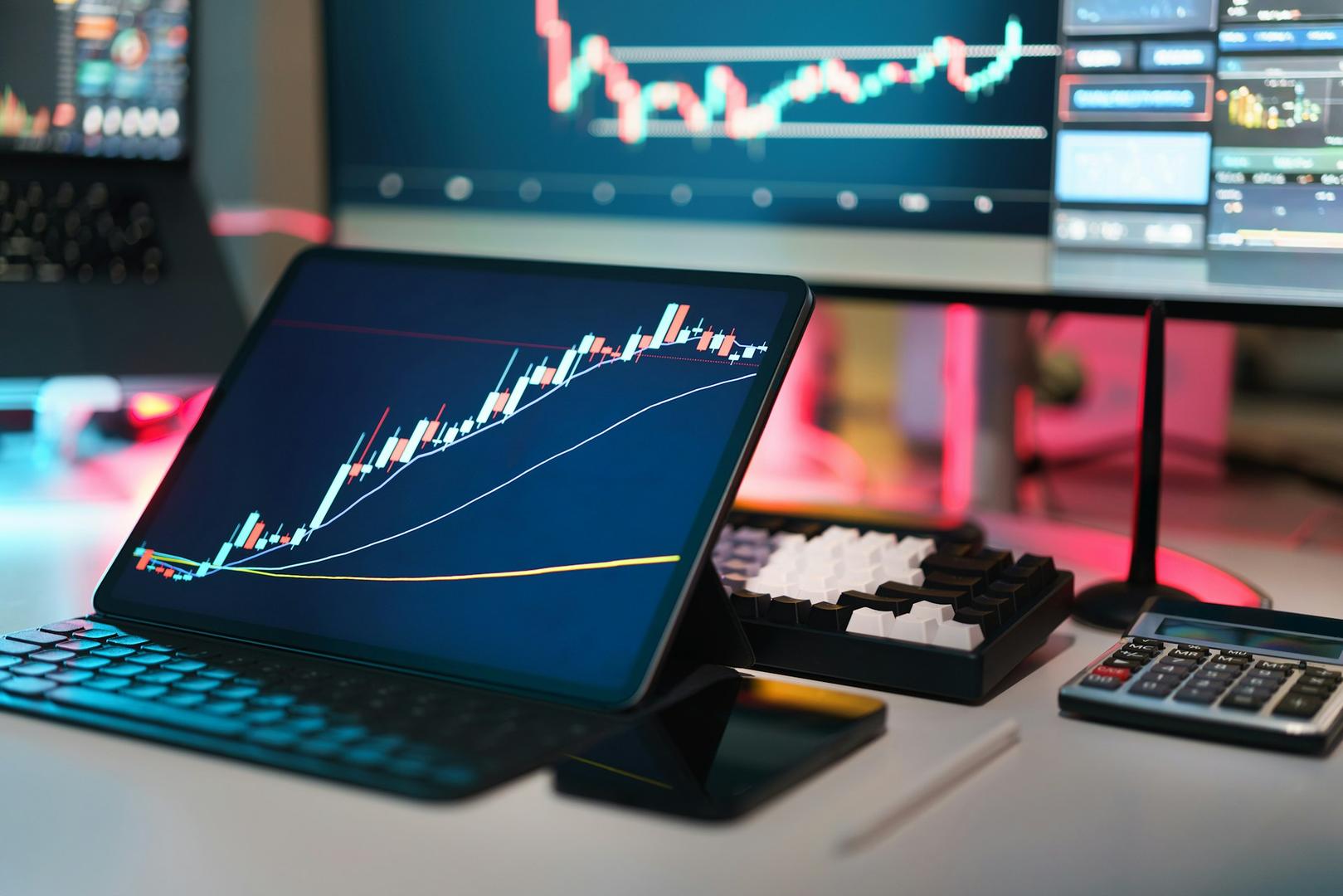 Bitcoin Treads Water at $64K Mark as ETF Exodus Extends to Six Consecutive Weeks